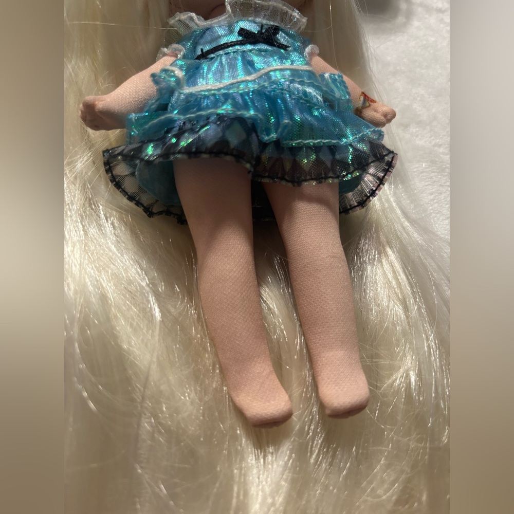 Na! Na! Na! Surprise Glam Alice Hops Bunny Doll - Picture 5 of 5